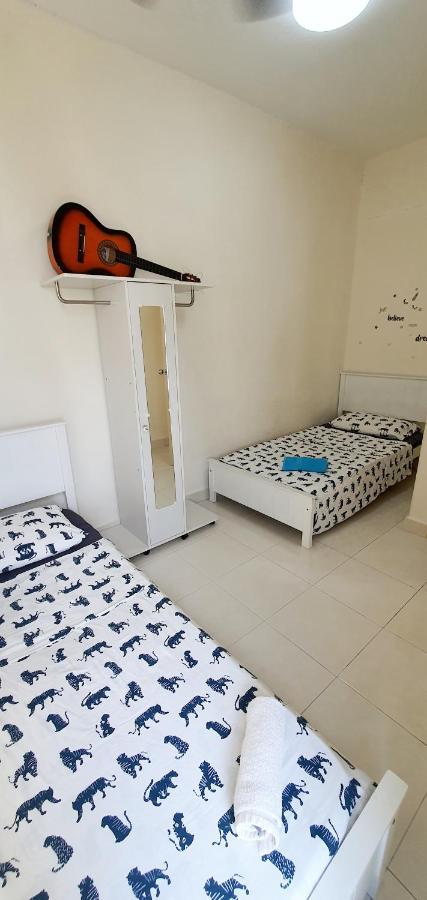 Leezahomestay Bayan Lepas Exterior foto