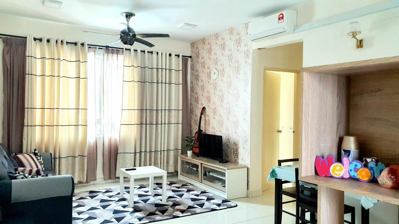 Leezahomestay Bayan Lepas Exterior foto