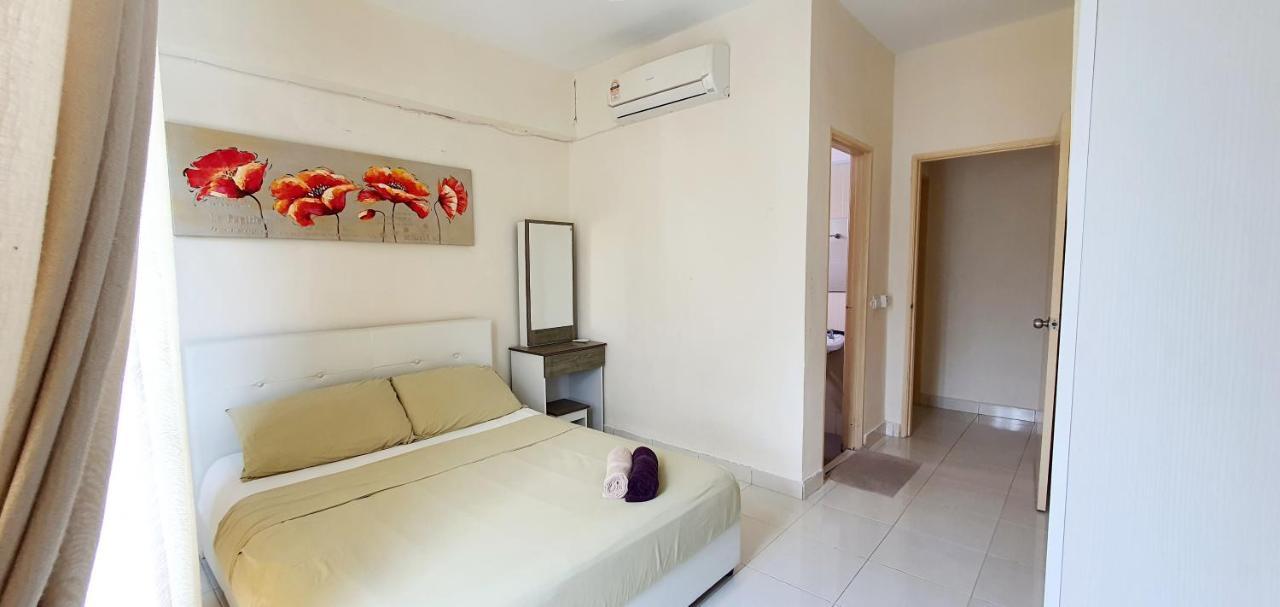 Leezahomestay Bayan Lepas Exterior foto