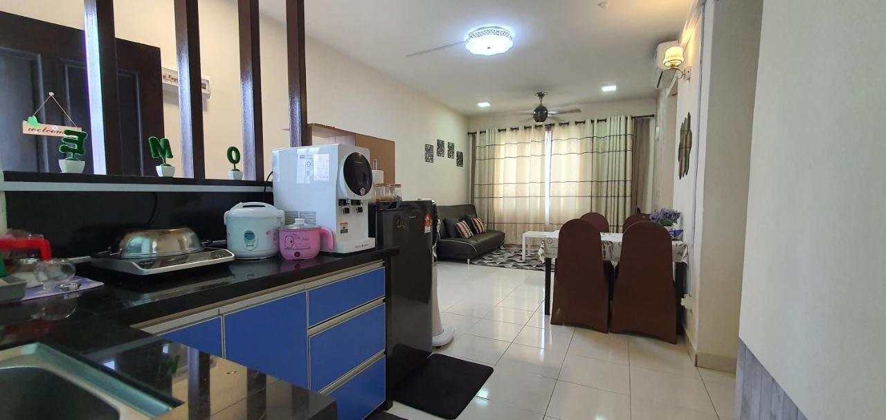 Leezahomestay Bayan Lepas Exterior foto
