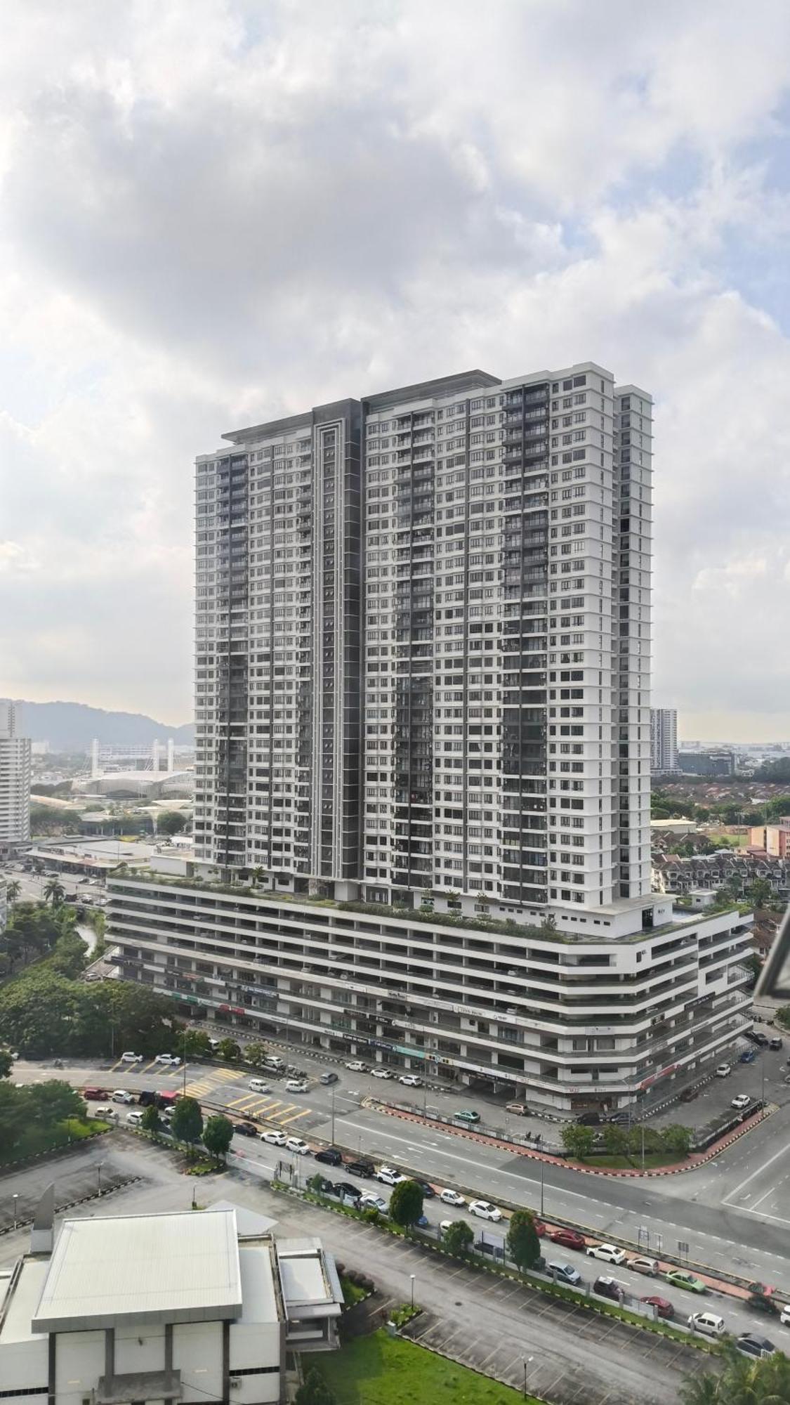 Leezahomestay Bayan Lepas Exterior foto